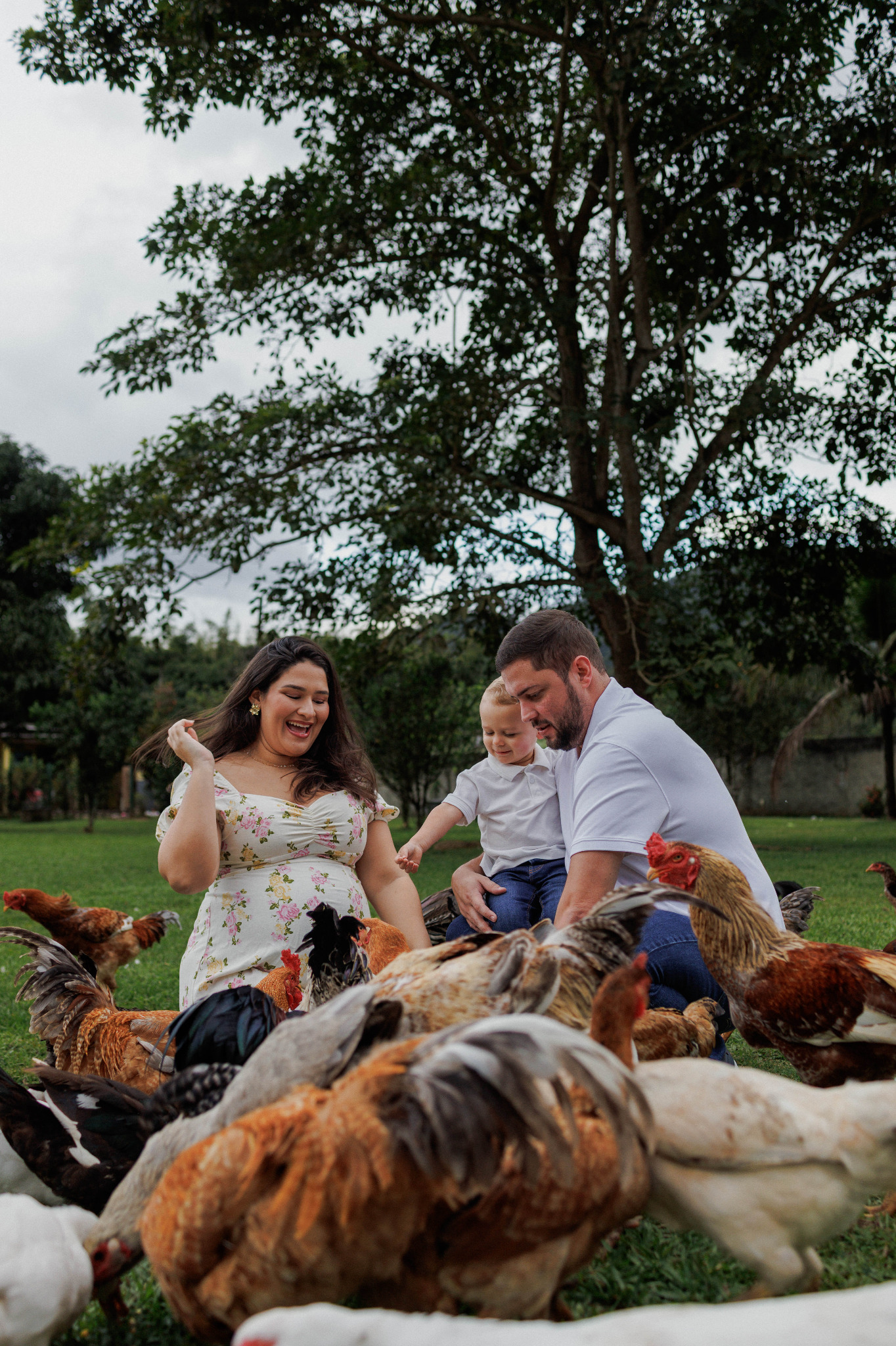 Gestante vivendo uma tarde com sua família